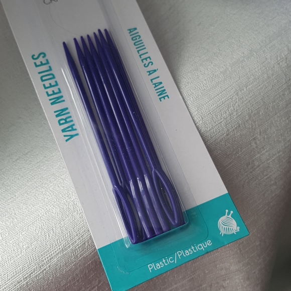 6 pcs Plastic Yarn Needles Crafters - Picture 2 of 5